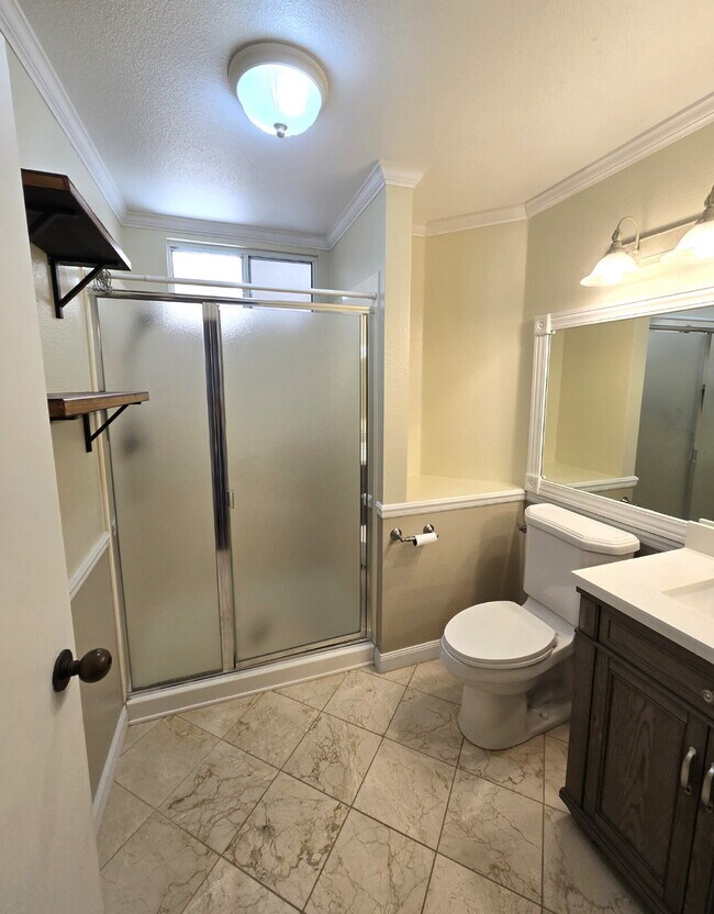 Building Photo - Upgraded 4BR,3BA Home in Ewa Gentry Summerhill with Solar PV