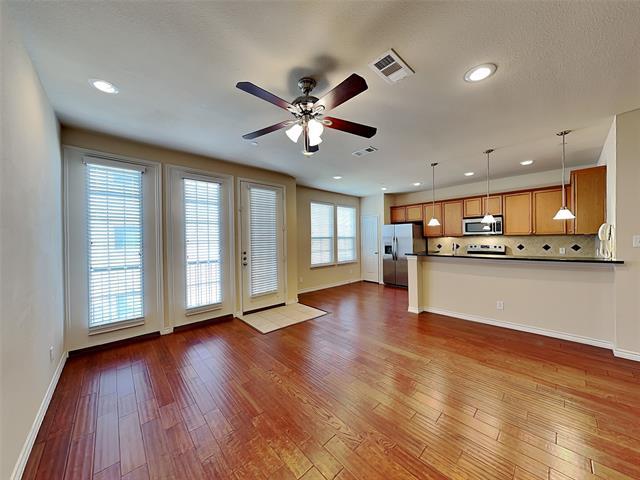 Building Photo - 950 Henderson St