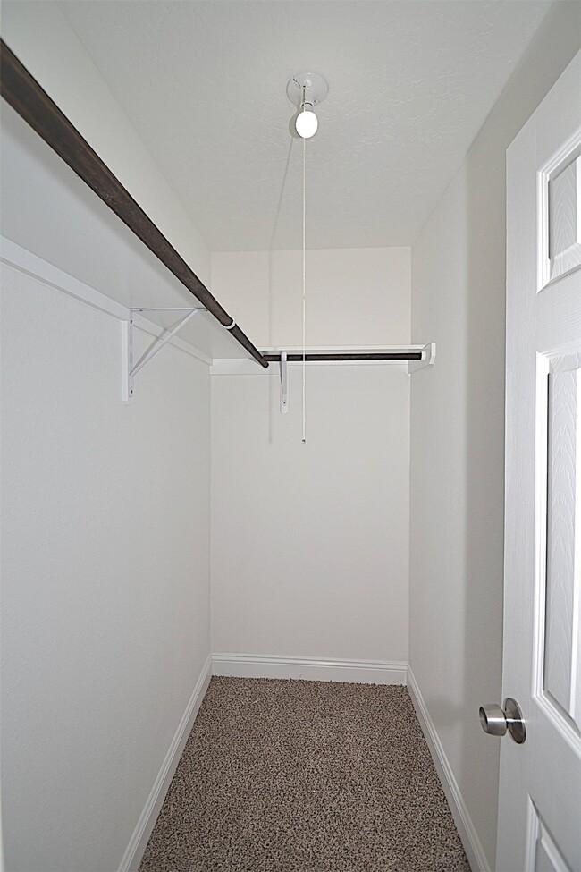 Building Photo - 911 Whitaker Ave