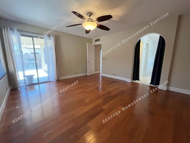 Building Photo - **COMING SOON** BEAUTIFUL 4 BEDROOM 3 BATH...