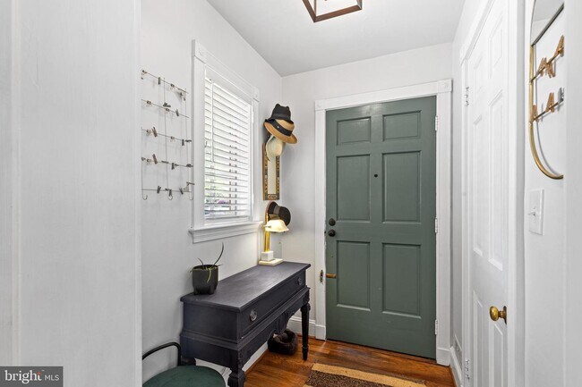 Building Photo - 4500 Eastway Ct