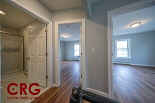 Building Photo - 81 Alder St