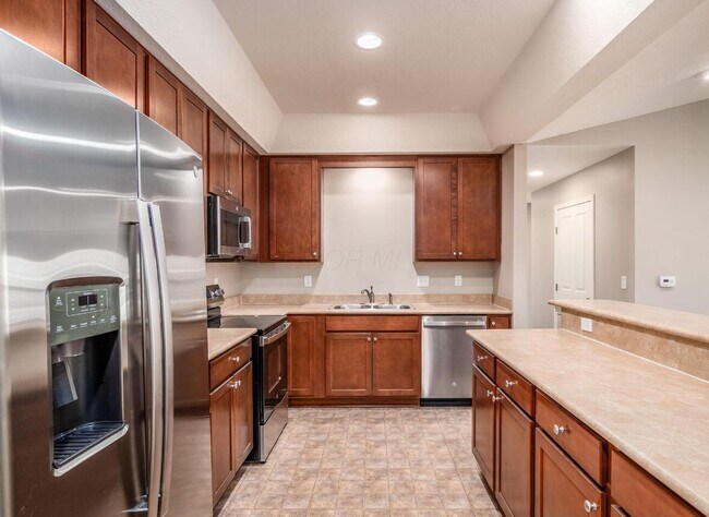 Building Photo - 6985 Kinsale Ln