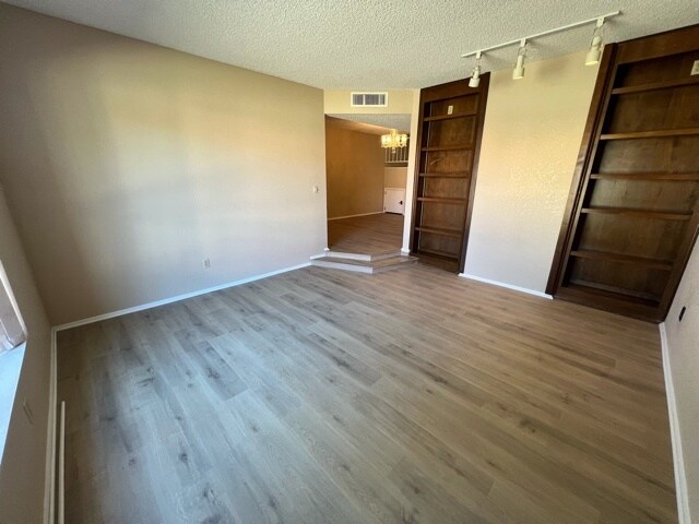 Building Photo - 2155 S 14th Ave