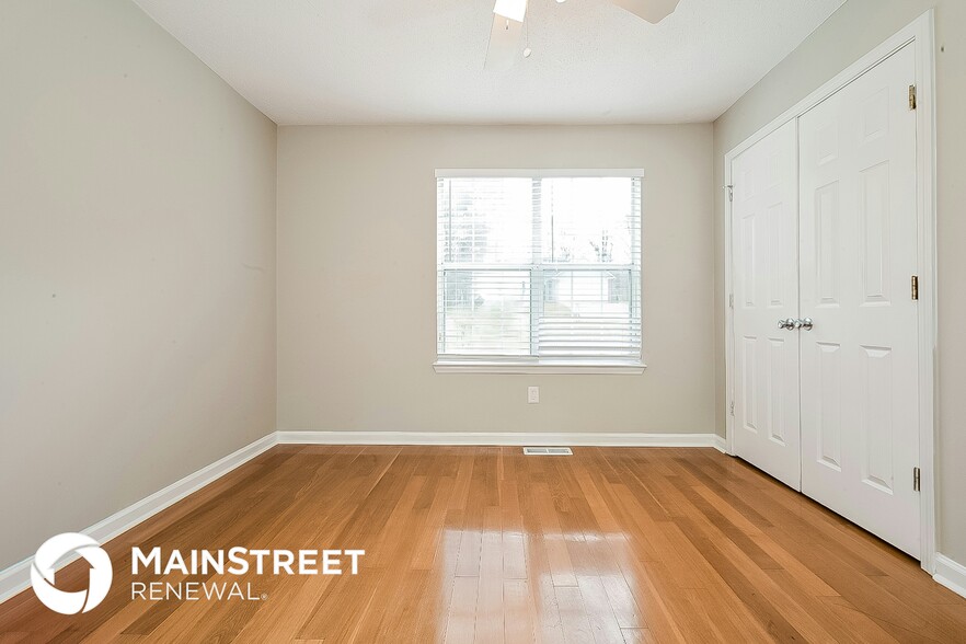 Building Photo - 1606 Elizabeth Ln