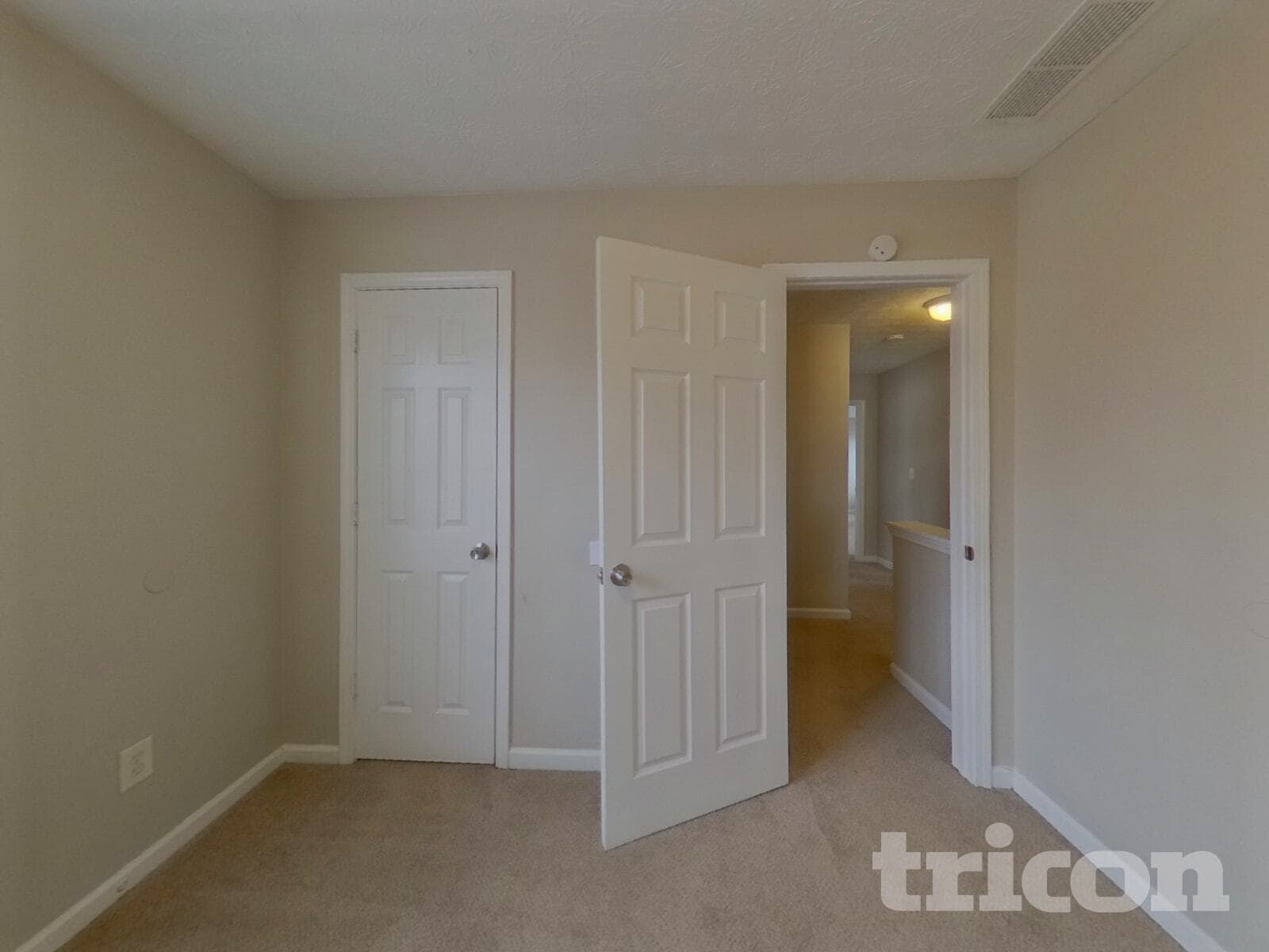 Building Photo - 471 Sawtooth Ln