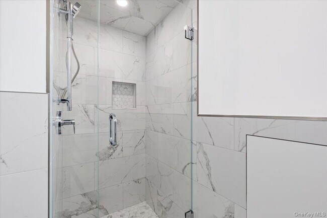 Building Photo - 117 Brendon Hill Rd