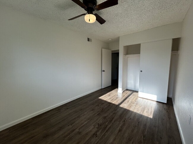 Building Photo - 2170 McGregor Dr