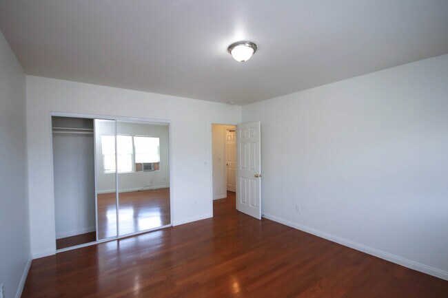 Building Photo - 3148 Abella St