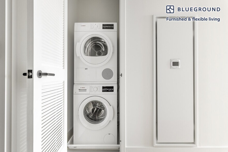 Building Photo - 482 Kent Ave