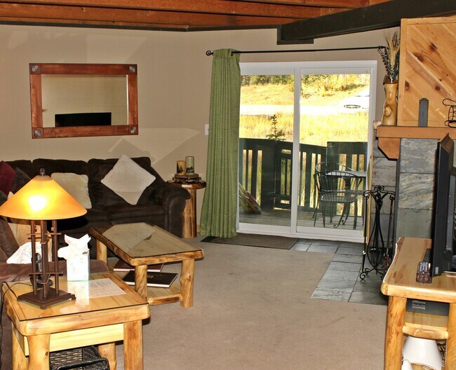 Building Photo - 4200 Lodgepole Cir