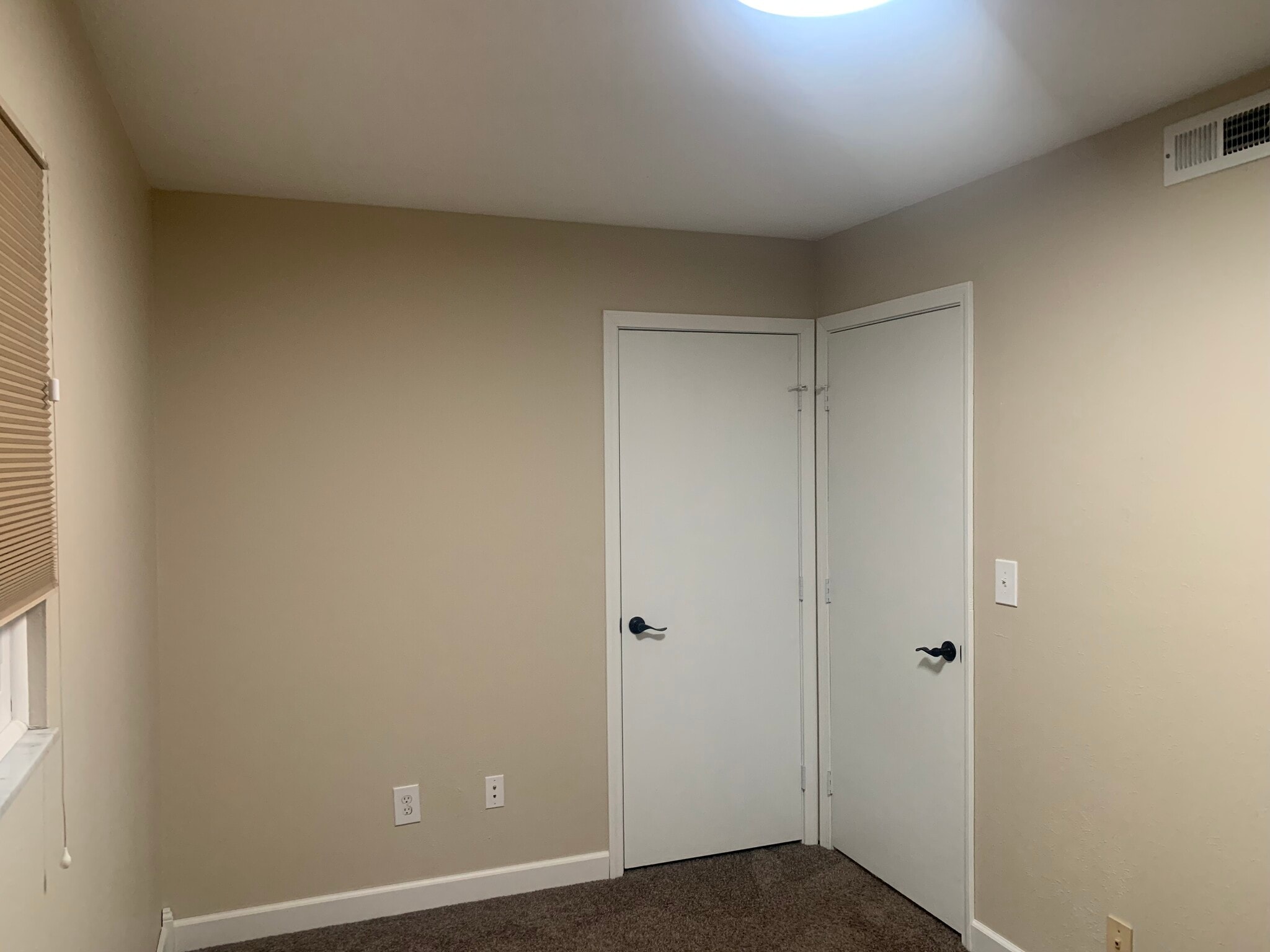 Bedroom II - 433 Mason St