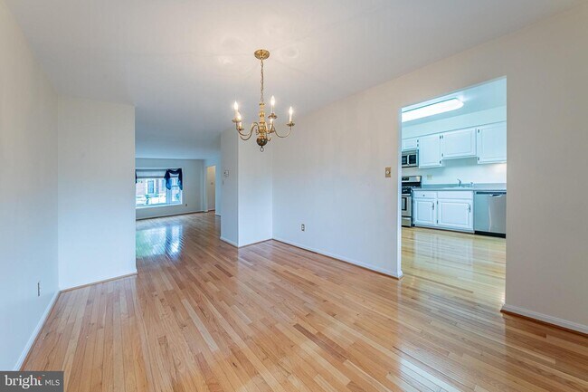 Building Photo - 3133 Windwood Farms Dr