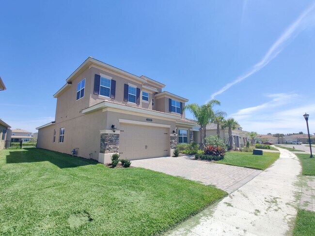 Building Photo - 32792 Tree of Life Ave