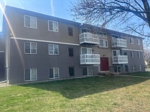 Building Photo - 157 Canfield St