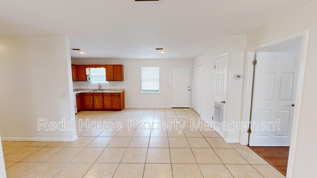 Building Photo - 204 Lowery St