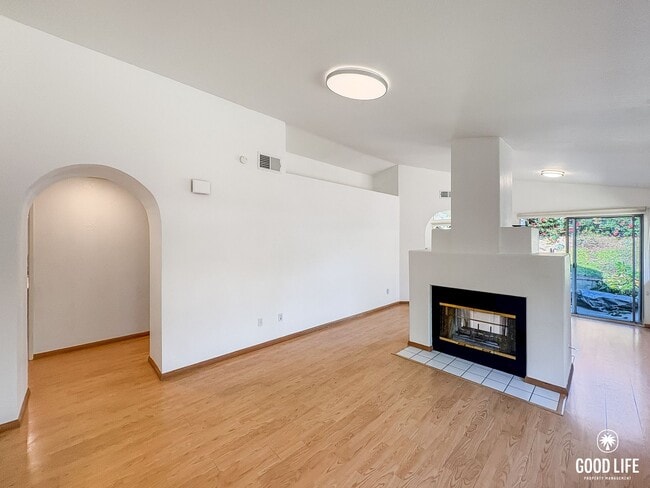 Building Photo - Charming San Marcos Home with Spacious Yard and Modern Upgrades