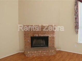 Building Photo - 830 Orian Dr