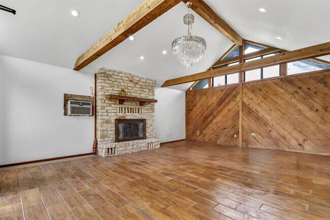 Building Photo - 1201 Co Rd 138