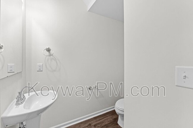 Building Photo - 4150 Thimbleberry Dr