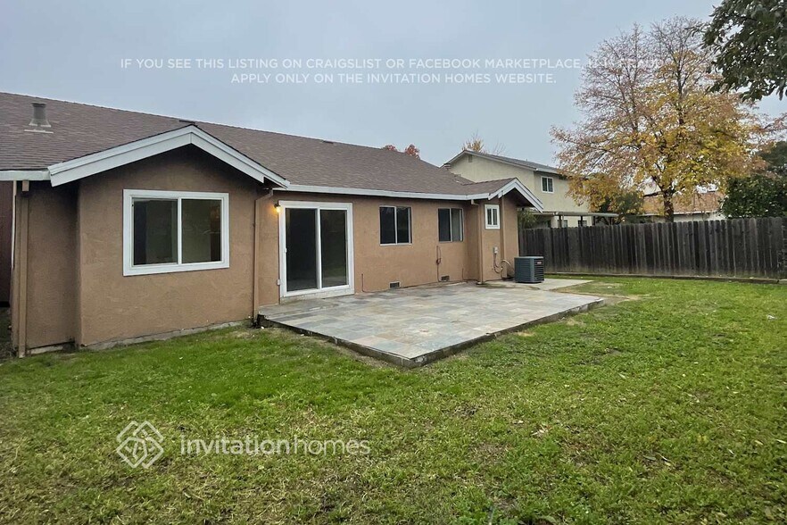 Building Photo - 7419 Skander Way