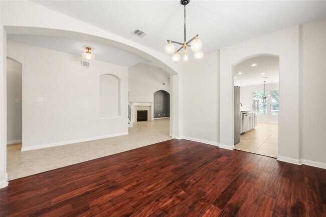Building Photo - 715 Wood Mesa Ct
