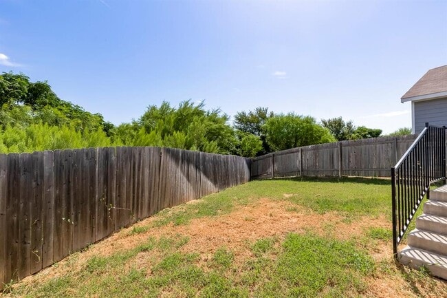 Building Photo - 7420 Tonka Ln