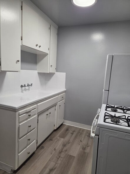 Building Photo - 625 S 11th St