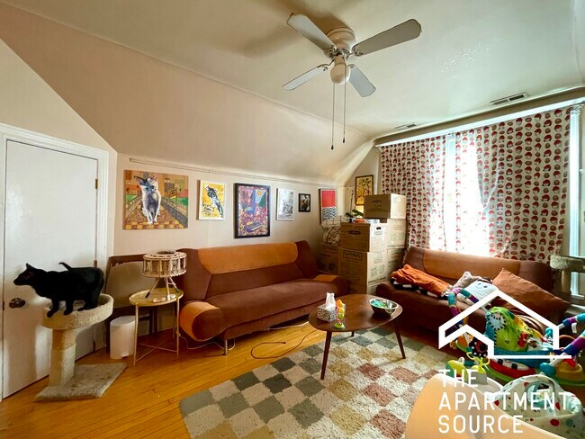 Building Photo - 3434 W Drummond Pl