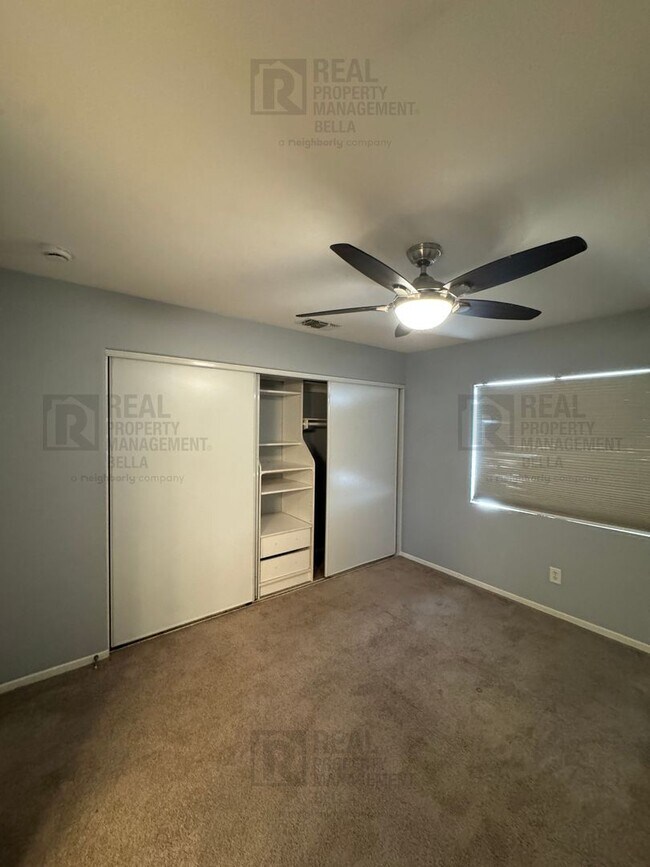 Building Photo - Spacious & Stylish 5-Bed, 3-Bath Home in Prime Murrieta Location