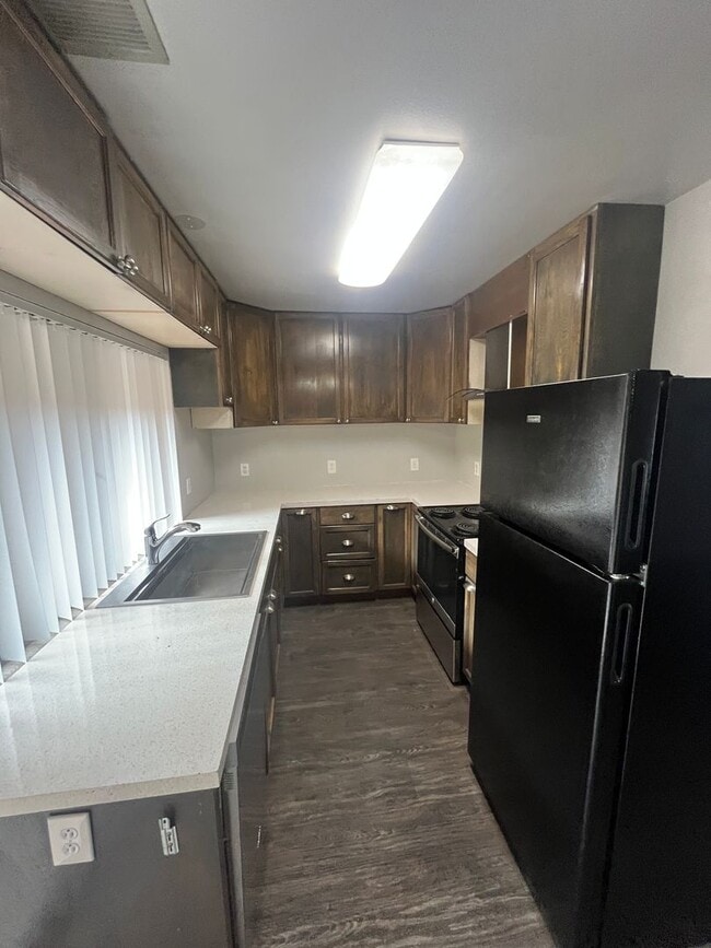 Building Photo - Now Leasing – Beautiful 3 Bedroom Townhome...