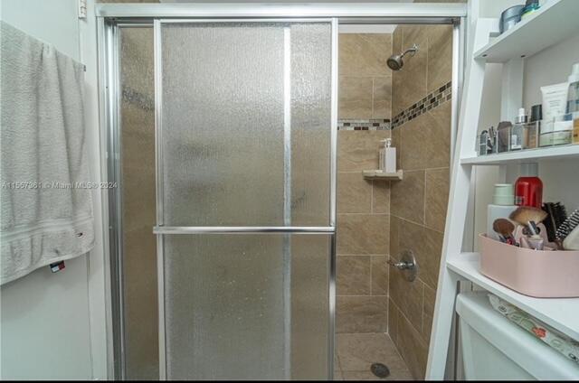 Building Photo - 185 Normandy Ln