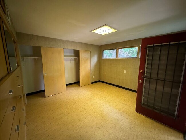 Building Photo - Incredibly Unique Property in the Heart of Shadyside!