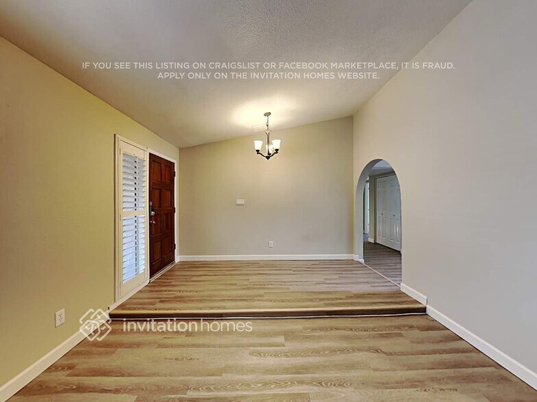 Building Photo - 18432 N 46th Ave