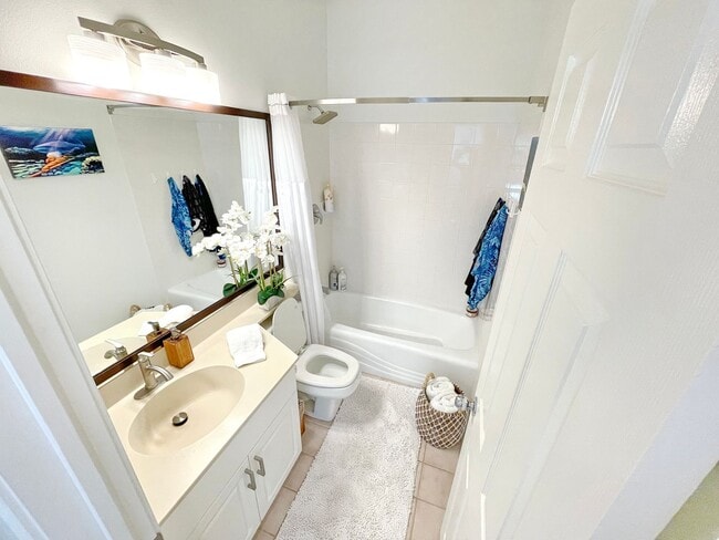 Building Photo - Live the Wailea Lifestyle – Ocean View gro...