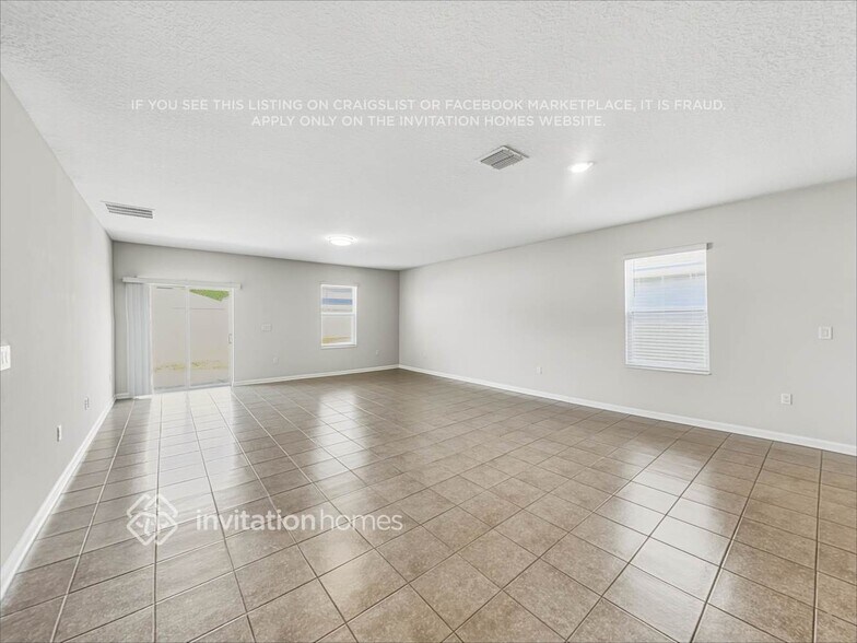 Building Photo - 4161 Bull St