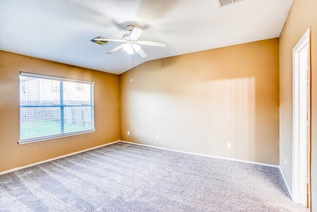 Building Photo - 8223 Wainwright Way