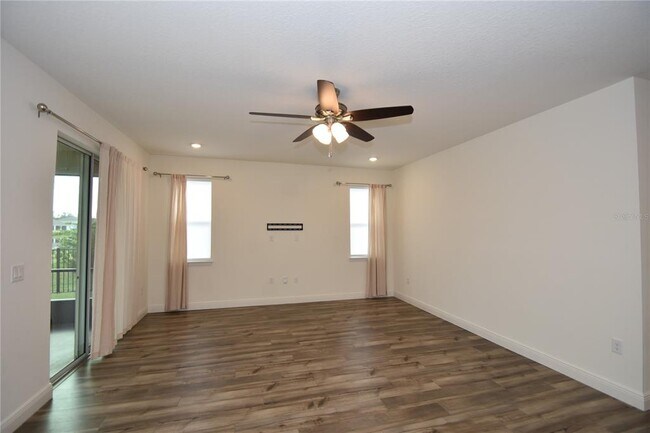 Building Photo - 59 Oakleaf Way