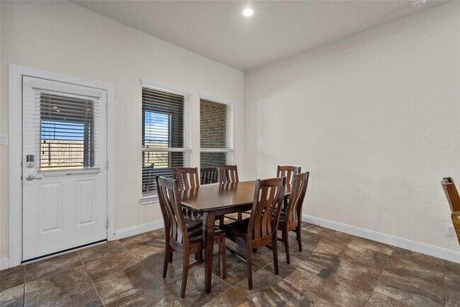 Building Photo - 20306 Fossil Valley Ln