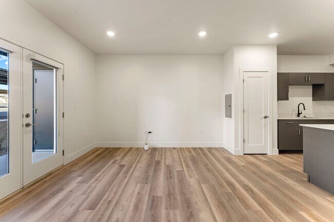 Building Photo - Brand New Modern Apartments at Ascesa