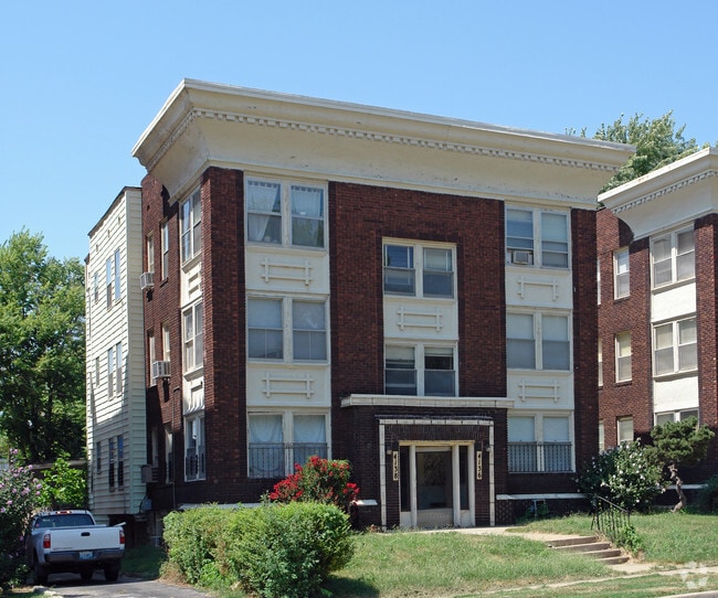 Primary Photo - 4136-4138 Warwick Blvd