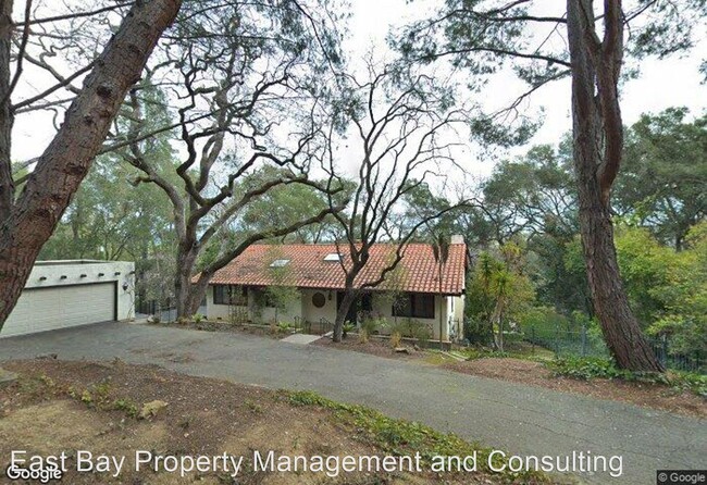 Building Photo - 2 br, 1 bath House - 14 Castledown Rd.