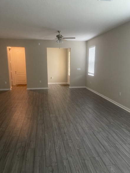 Building Photo - 11411 Cay Spruce Wy