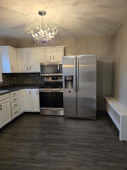 Building Photo - 5 Mack Dr