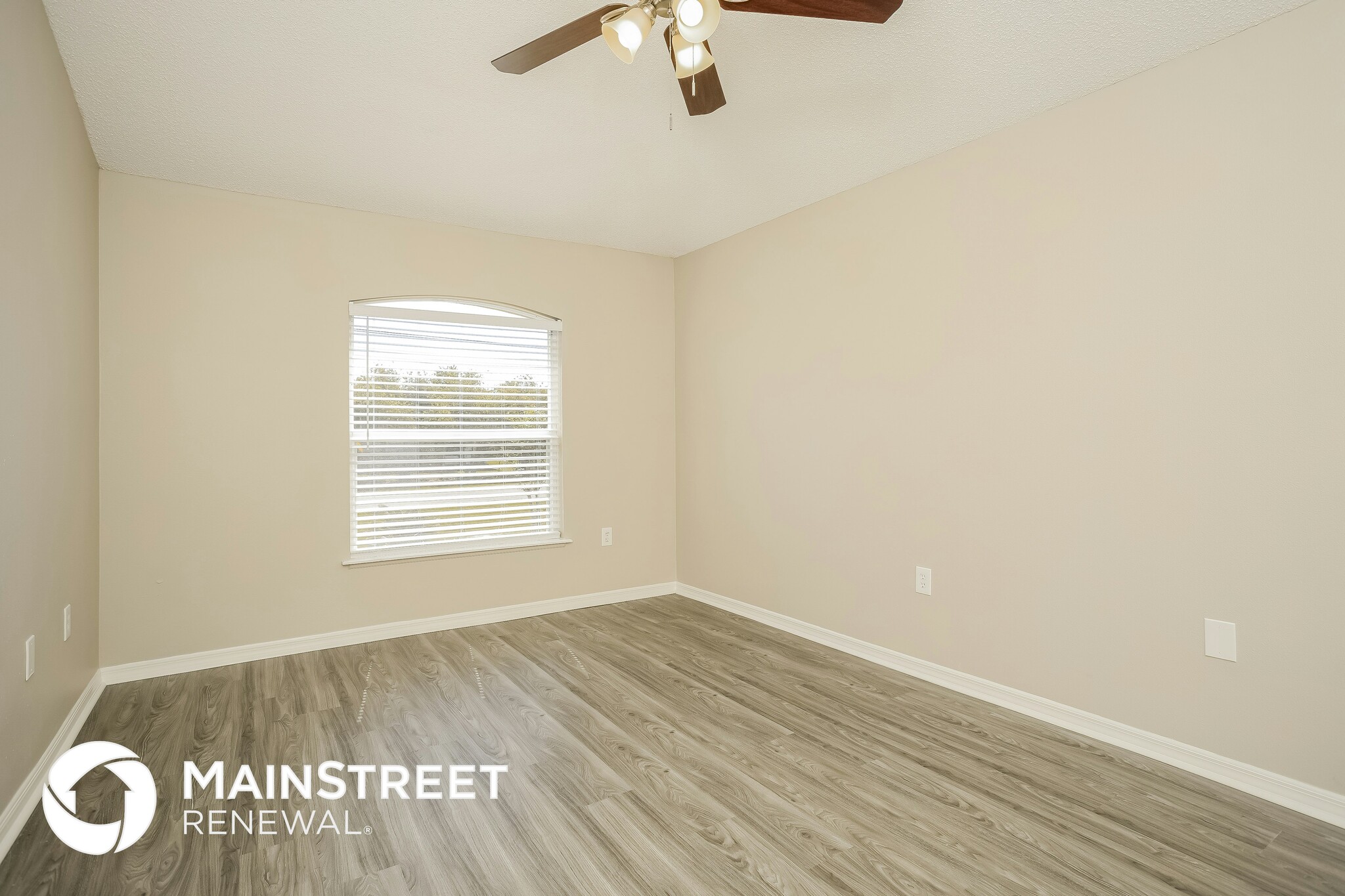 Building Photo - 839 Adour Dr