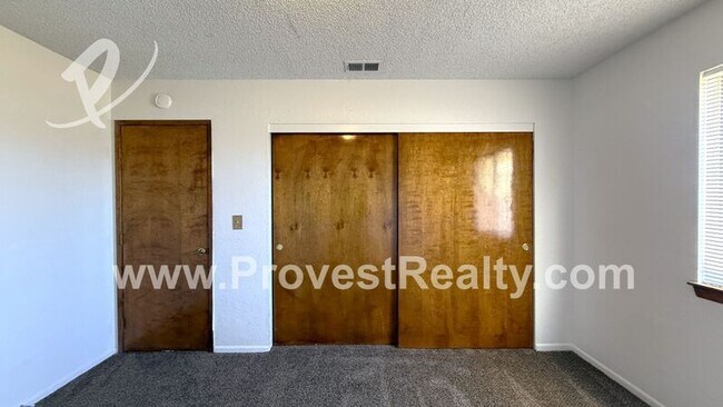 Building Photo - 12780 Redwing Rd