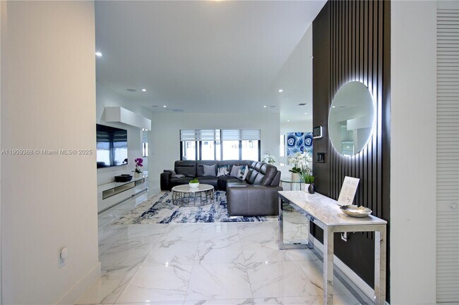 Building Photo - 4239 SW 176th Ave