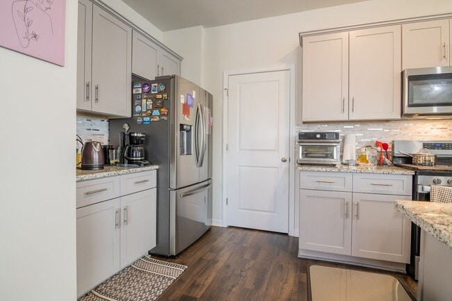 Building Photo - Like New Home in Grovetown