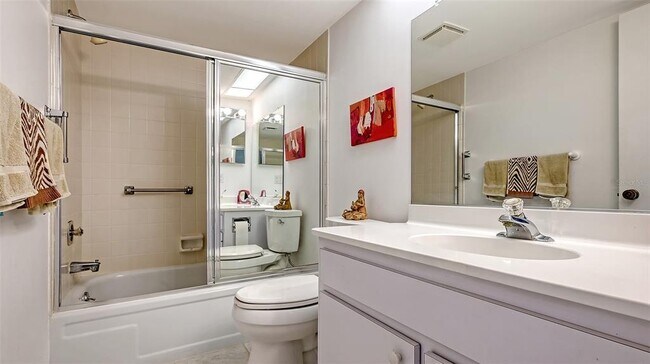 Building Photo - 1621 Clower Creek Dr