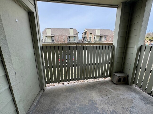 Building Photo - 5981 Arapaho Rd